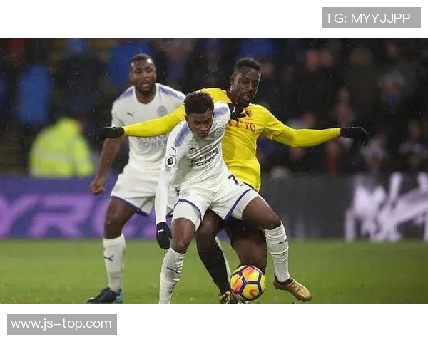 特兰米尔与沃特福德激战成和双方各取一分的精彩对决回顾